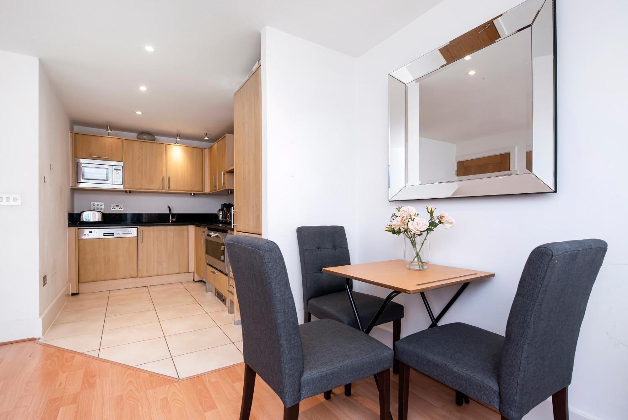Central 2 Bed With Large Terrace Londen Buitenkant foto